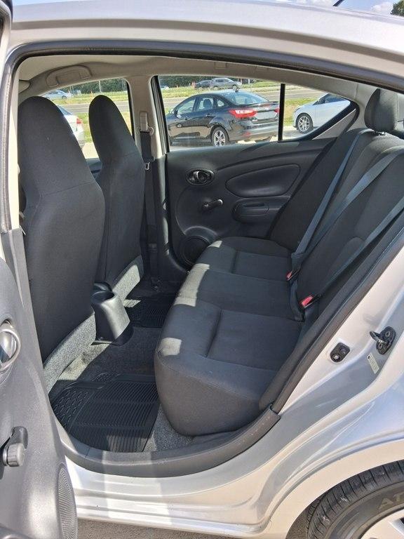 Nissan Versa 4dr Sdn Manual 1.6 S 2015