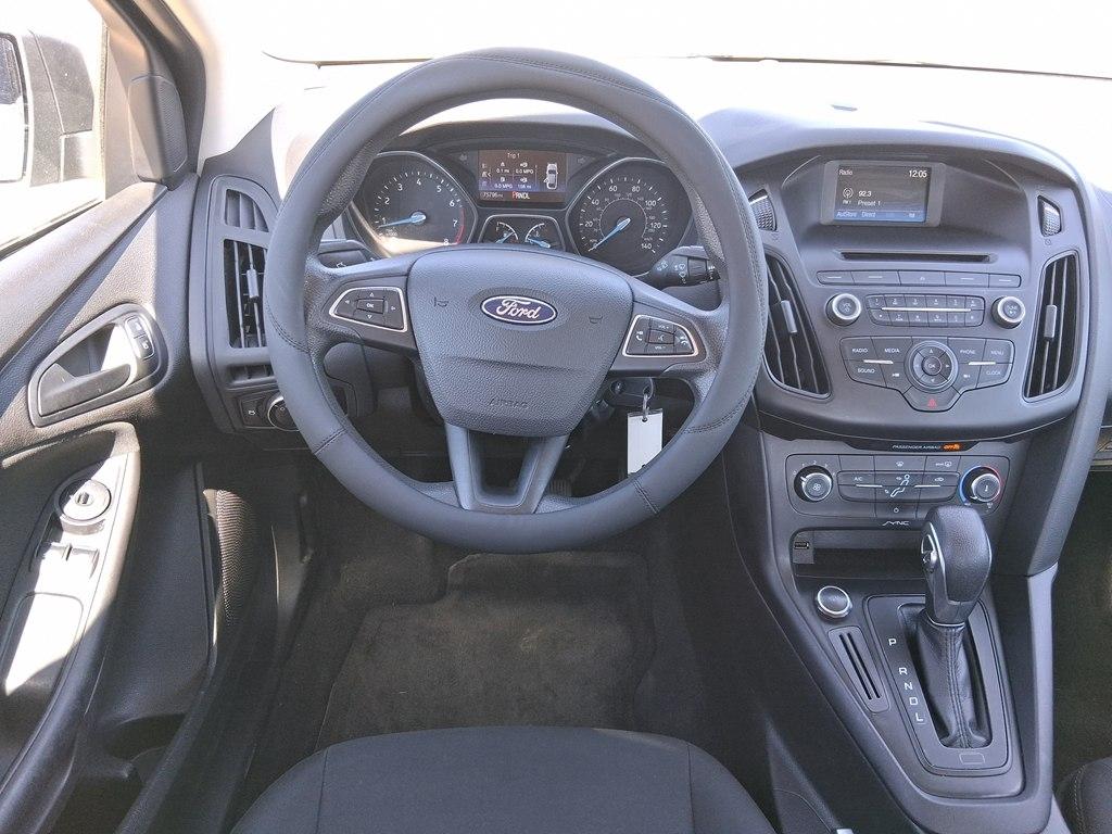 Ford Focus 4dr Sdn S 2016