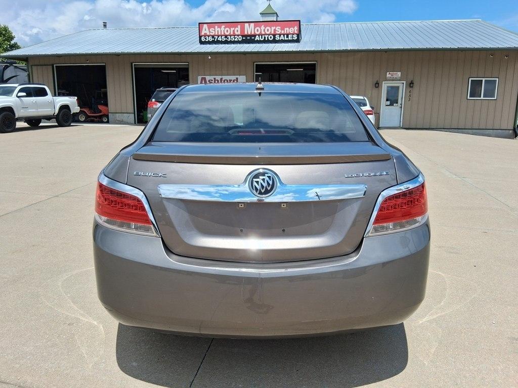 Buick LaCrosse 4dr Sdn CX 2011