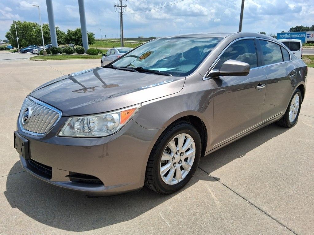Buick LaCrosse 4dr Sdn CX 2011