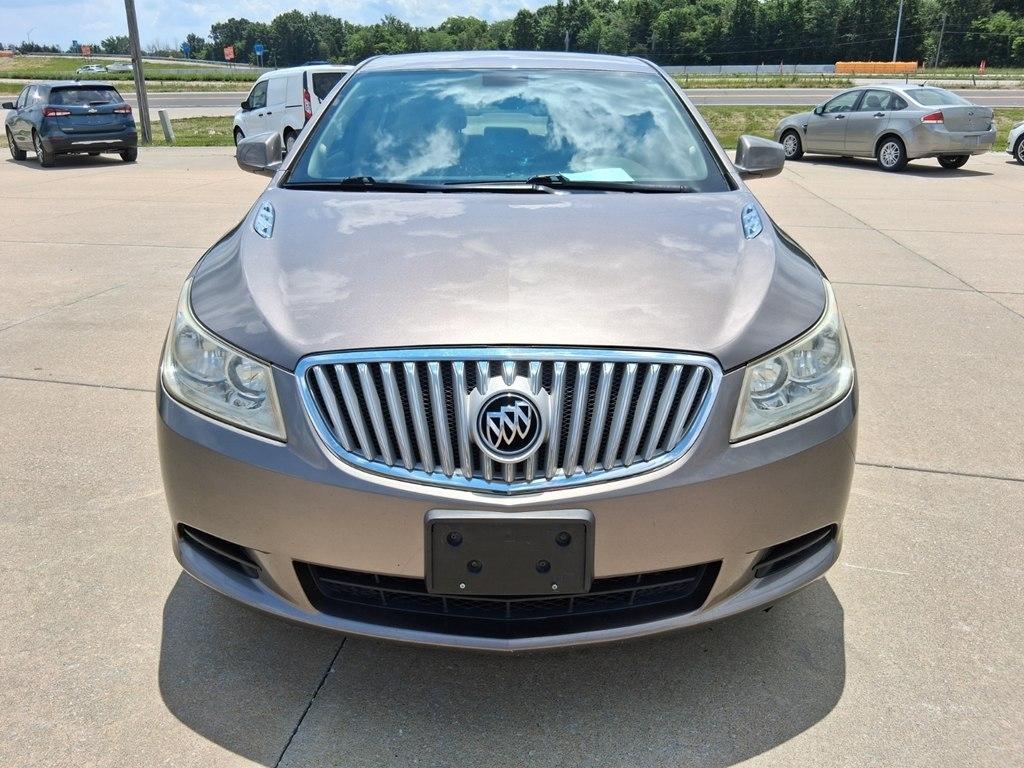 Buick LaCrosse 4dr Sdn CX 2011