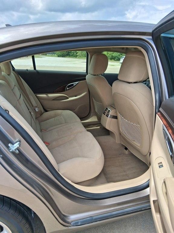 Buick LaCrosse 4dr Sdn CX 2011