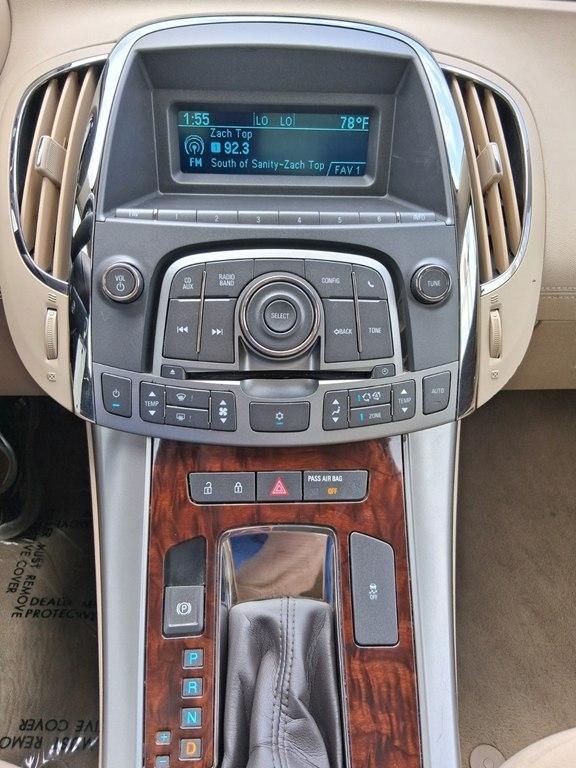 Buick LaCrosse 4dr Sdn CX 2011