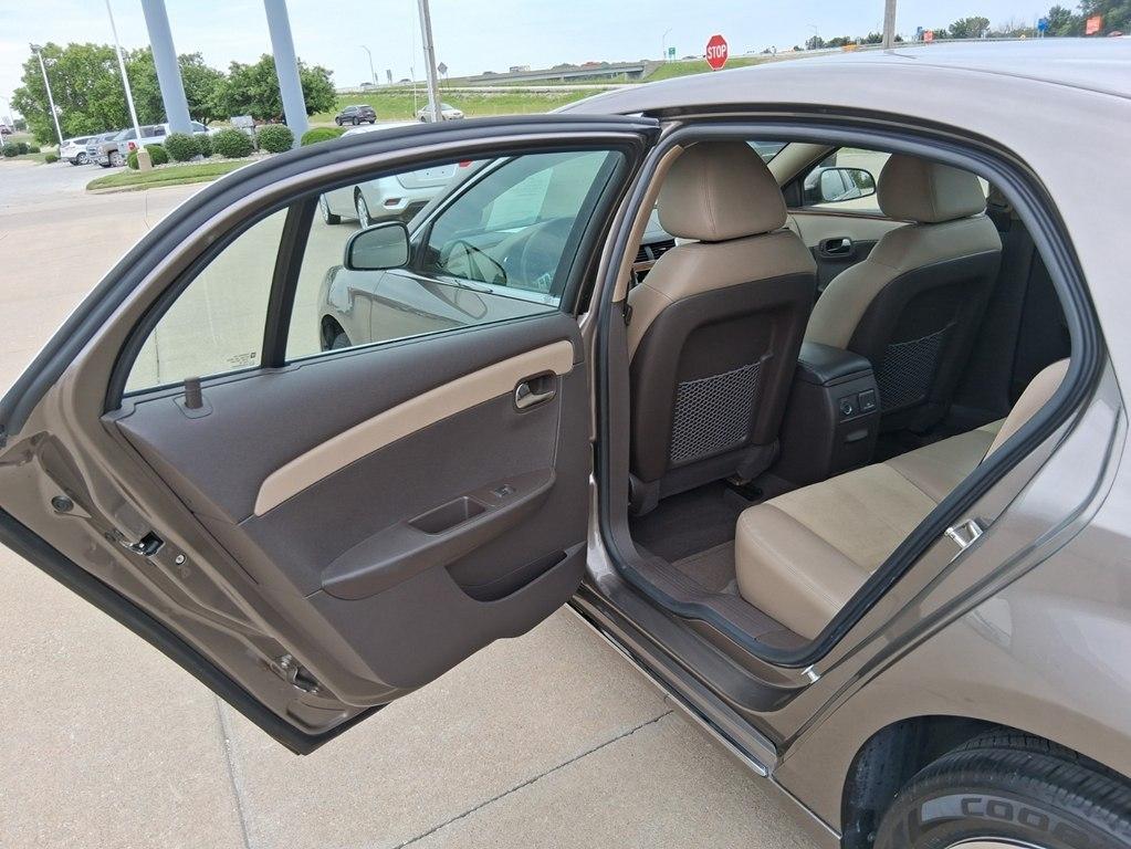 Chevrolet Malibu 4dr Sdn LT w/2LT 2012