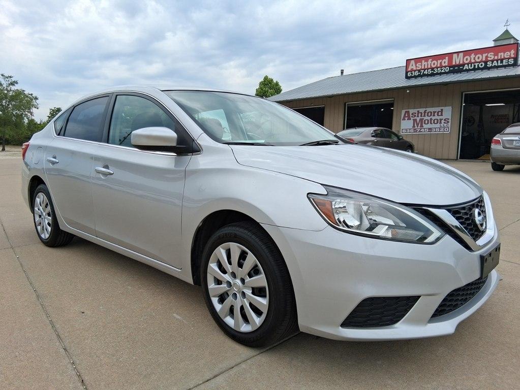 Nissan Sentra S CVT 2017
