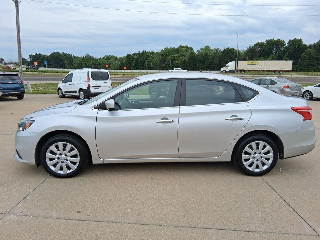 Nissan Sentra S CVT 2017
