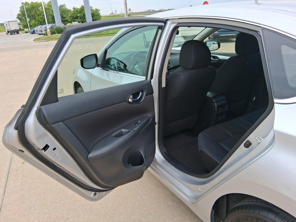 Nissan Sentra S CVT 2017