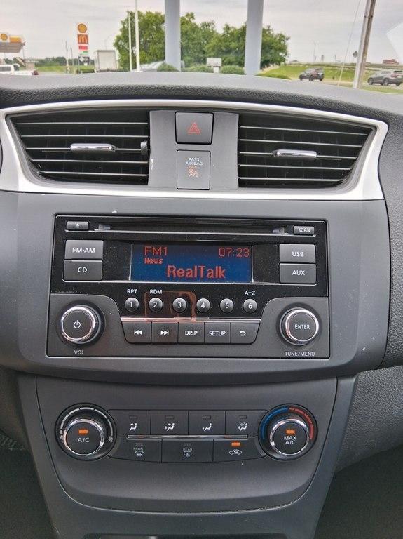 Nissan Sentra S CVT 2017