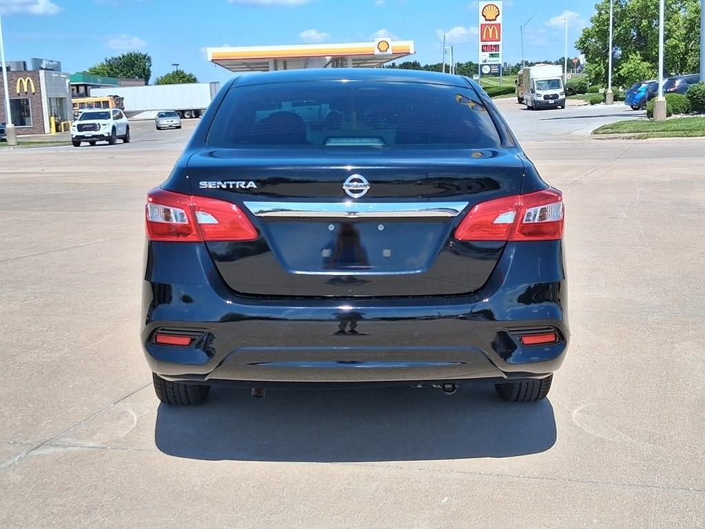 Nissan Sentra S CVT 2019