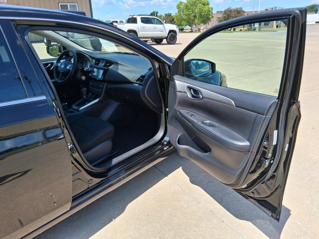 Nissan Sentra S CVT 2019
