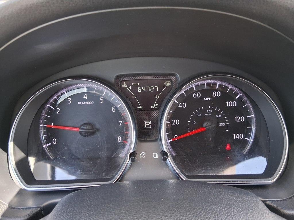 Nissan Versa Sedan SV CVT 2019
