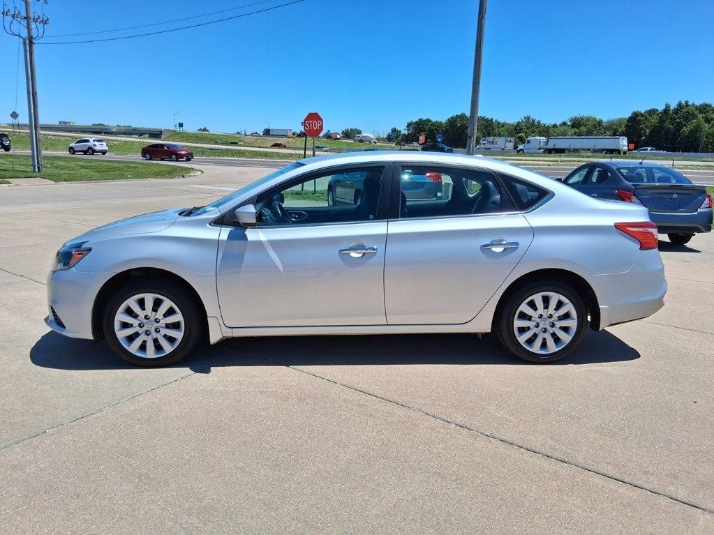 Nissan Sentra SV CVT 2017