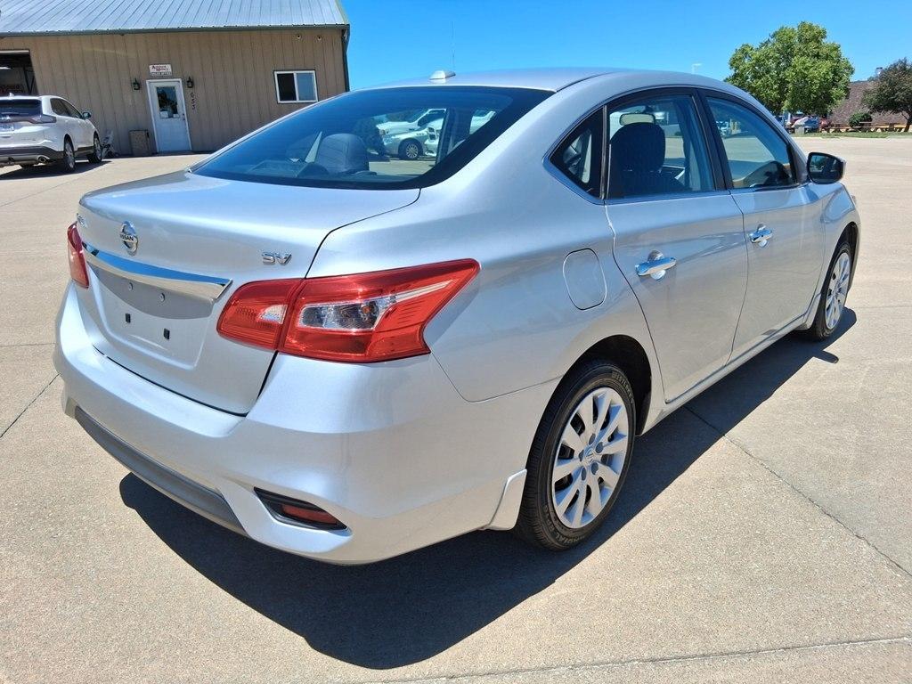 Nissan Sentra SV CVT 2017