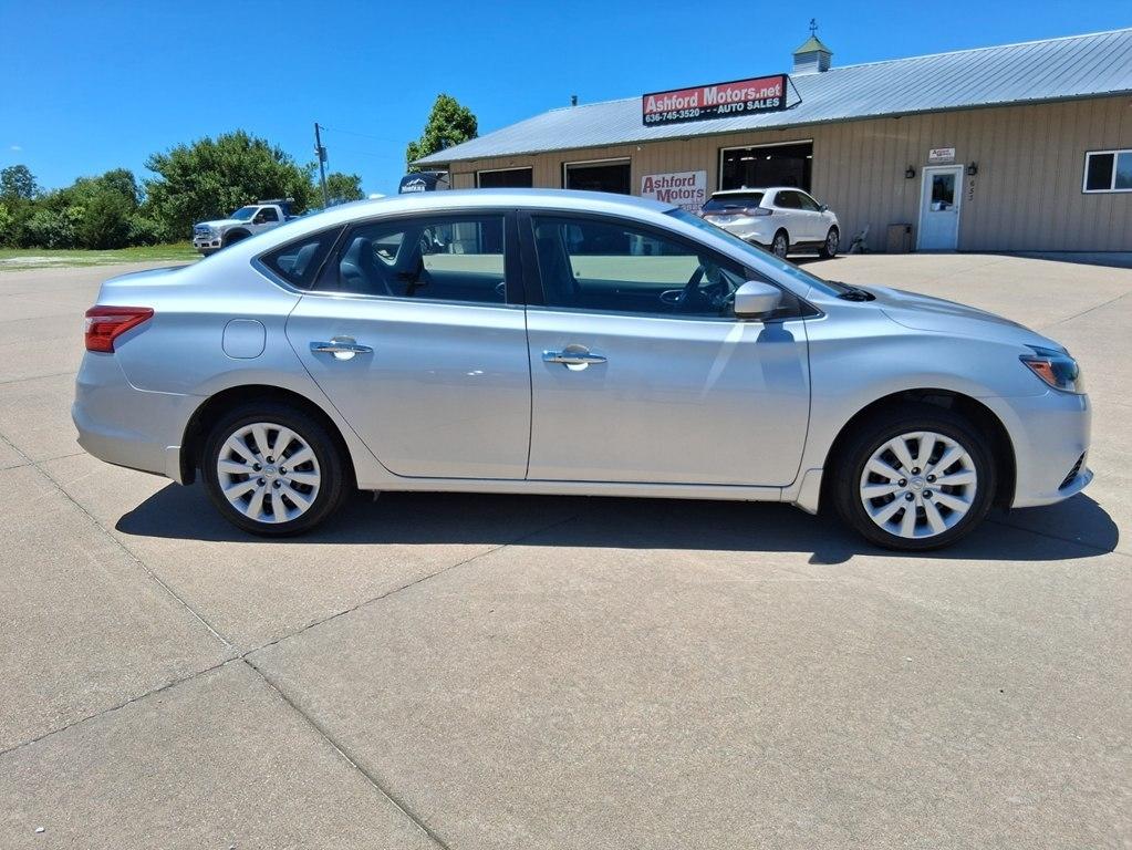 Nissan Sentra SV CVT 2017