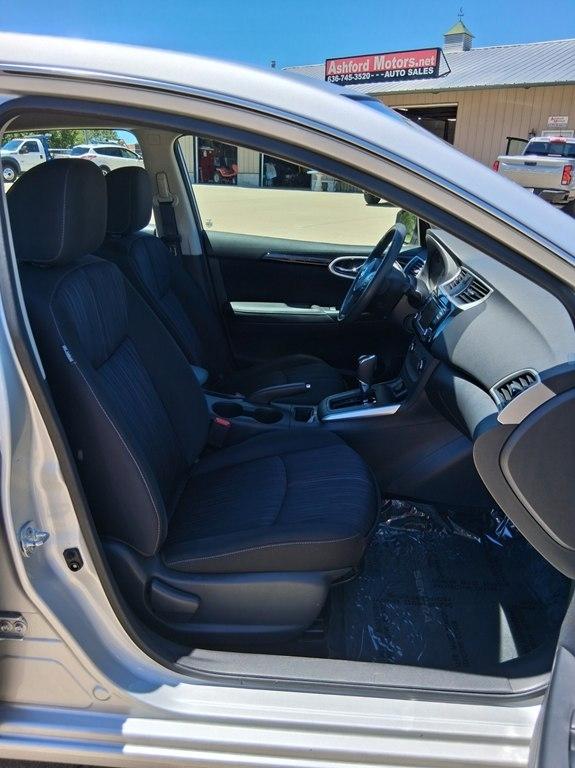 Nissan Sentra SV CVT 2017