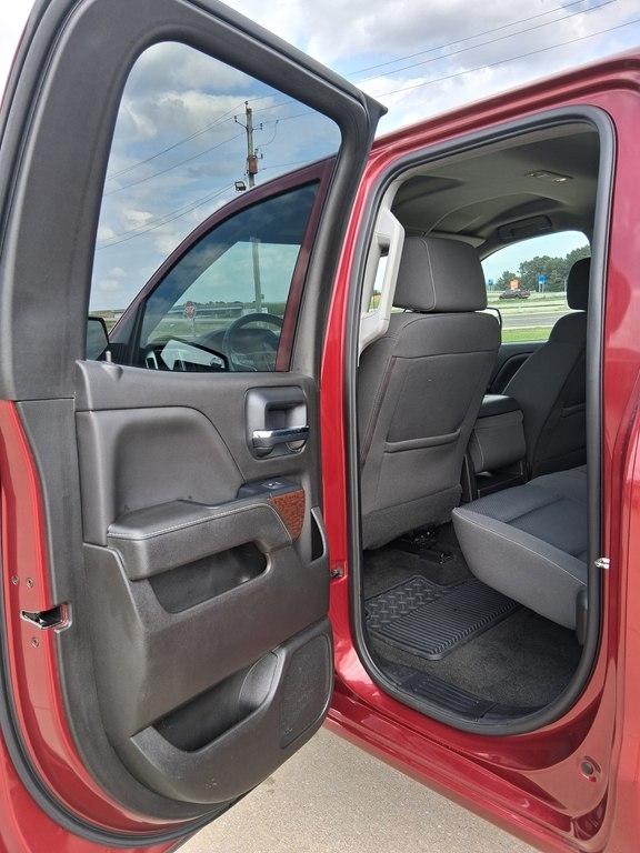 2018 GMC Sierra 1500 SLE - Photo 18