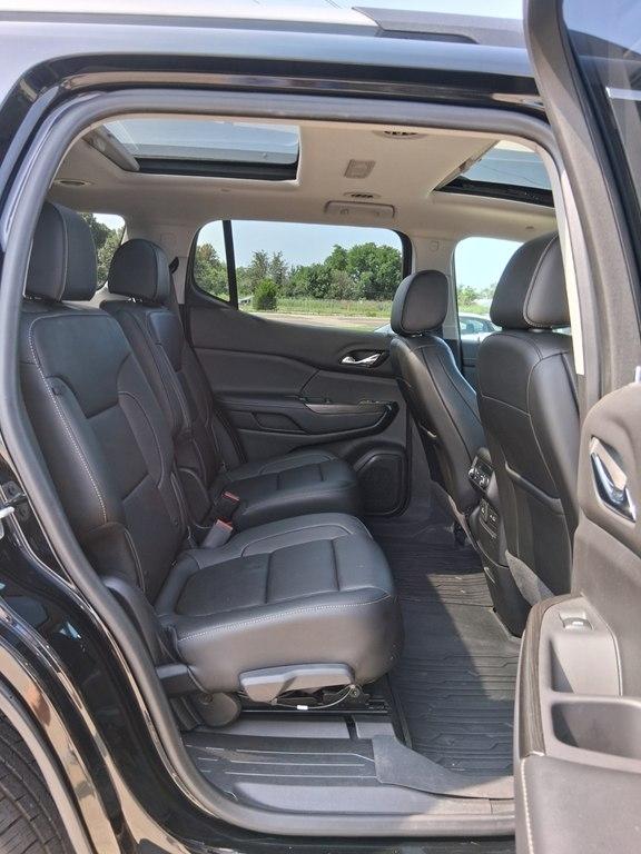 GMC Acadia AWD 4dr SLT 2021