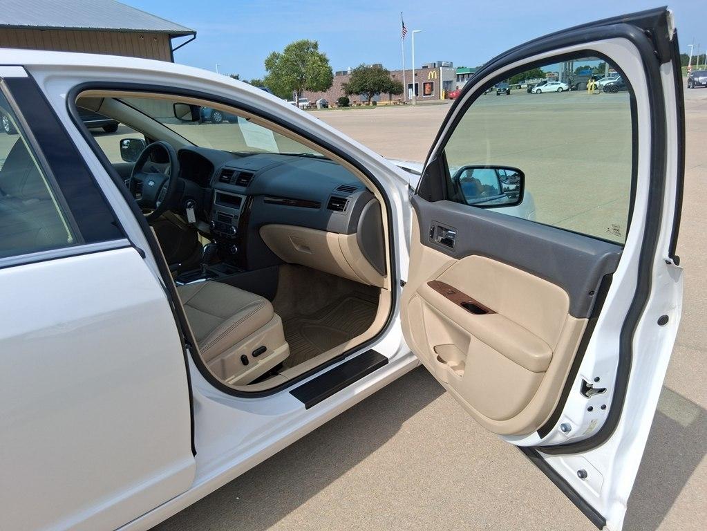 Ford Fusion 4dr Sdn SEL FWD 2012
