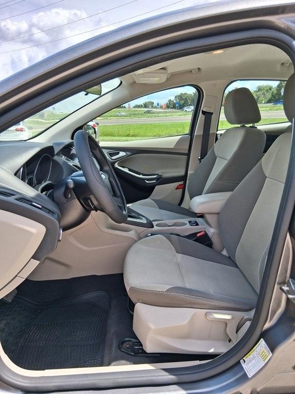 Ford Focus 4dr Sdn SE 2014