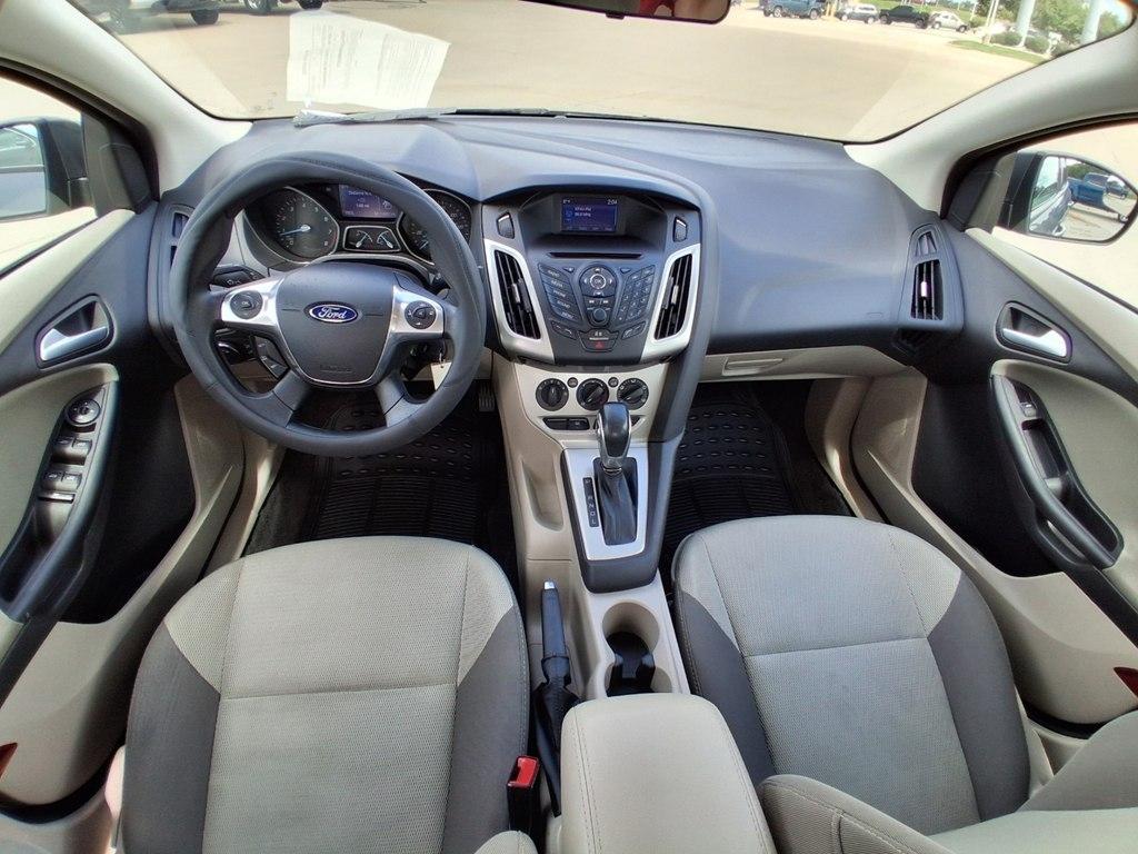 Ford Focus 4dr Sdn SE 2014