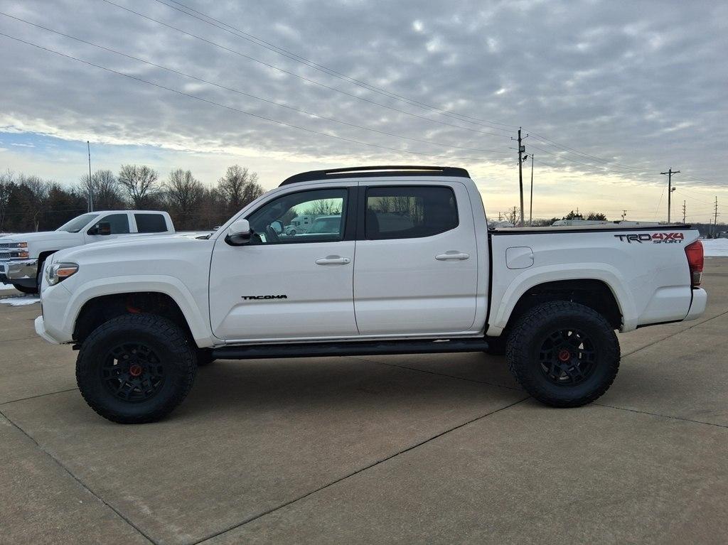 Toyota Tacoma 4WD Double Cab V6 MT TRD Off Road (Natl) 2016