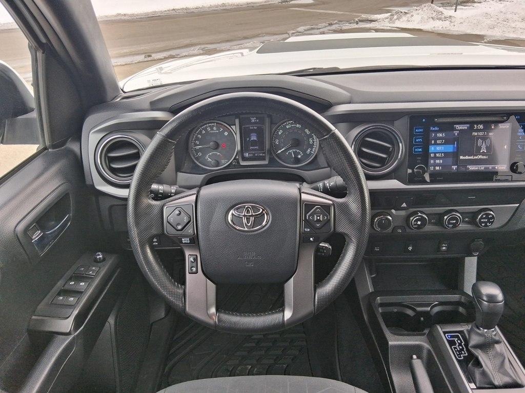 Toyota Tacoma 4WD Double Cab V6 MT TRD Off Road (Natl) 2016
