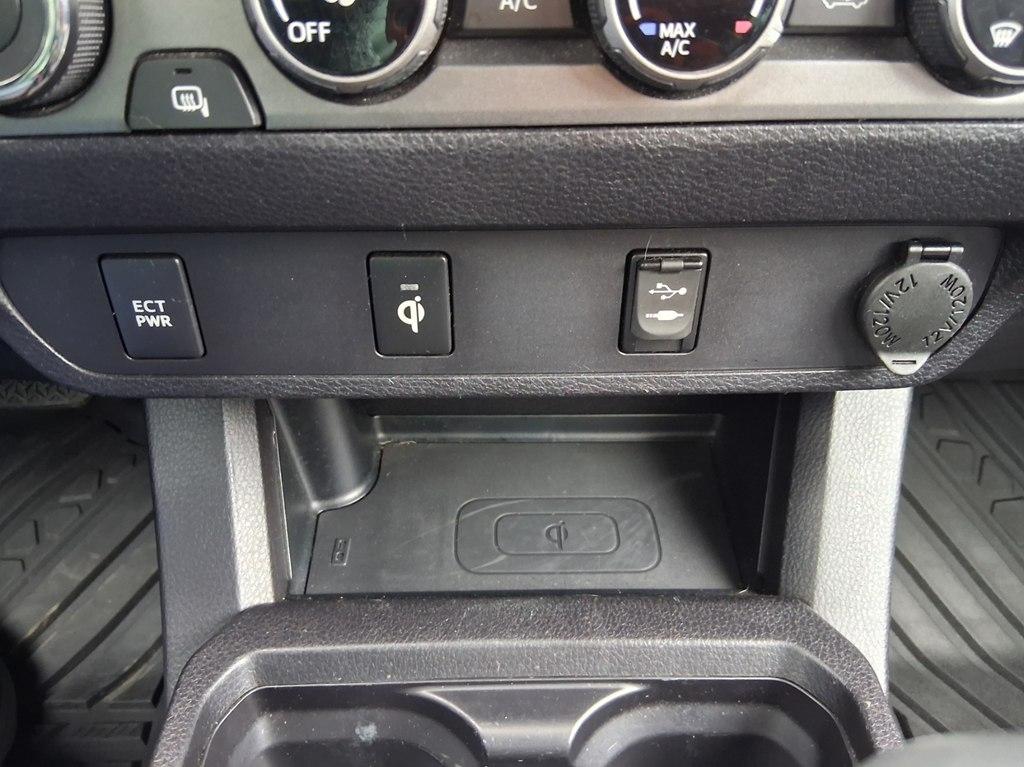 Toyota Tacoma 4WD Double Cab V6 MT TRD Off Road (Natl) 2016
