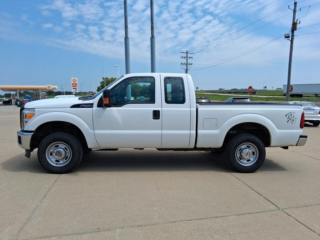 Ford Super Duty F-250 SRW 4WD SuperCab 142" Lariat 2016