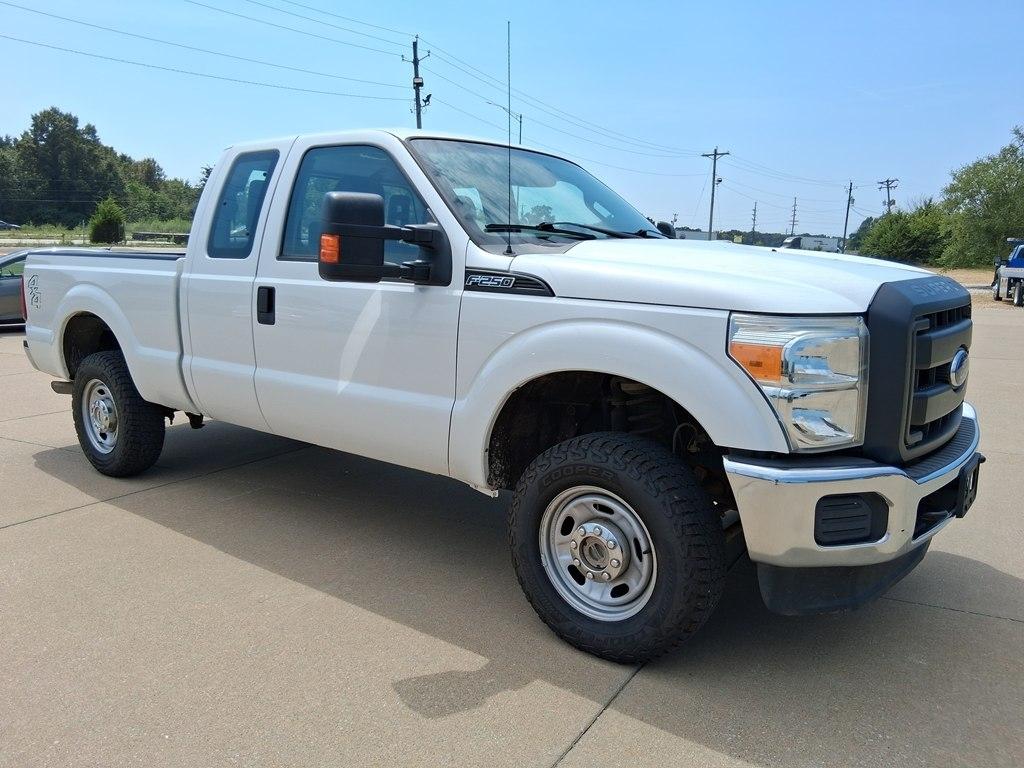 Ford Super Duty F-250 SRW 4WD SuperCab 142" Lariat 2016