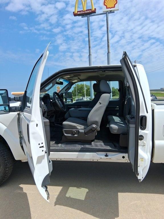 Ford Super Duty F-250 SRW 4WD SuperCab 142" Lariat 2016