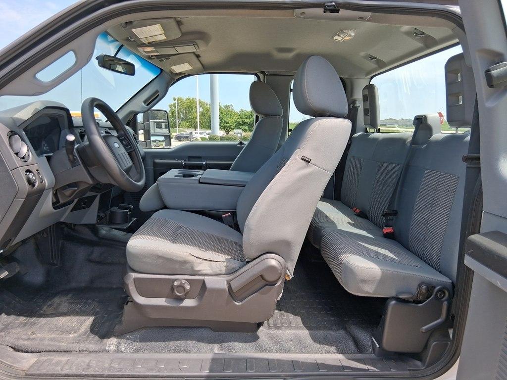 Ford Super Duty F-250 SRW 4WD SuperCab 142" Lariat 2016