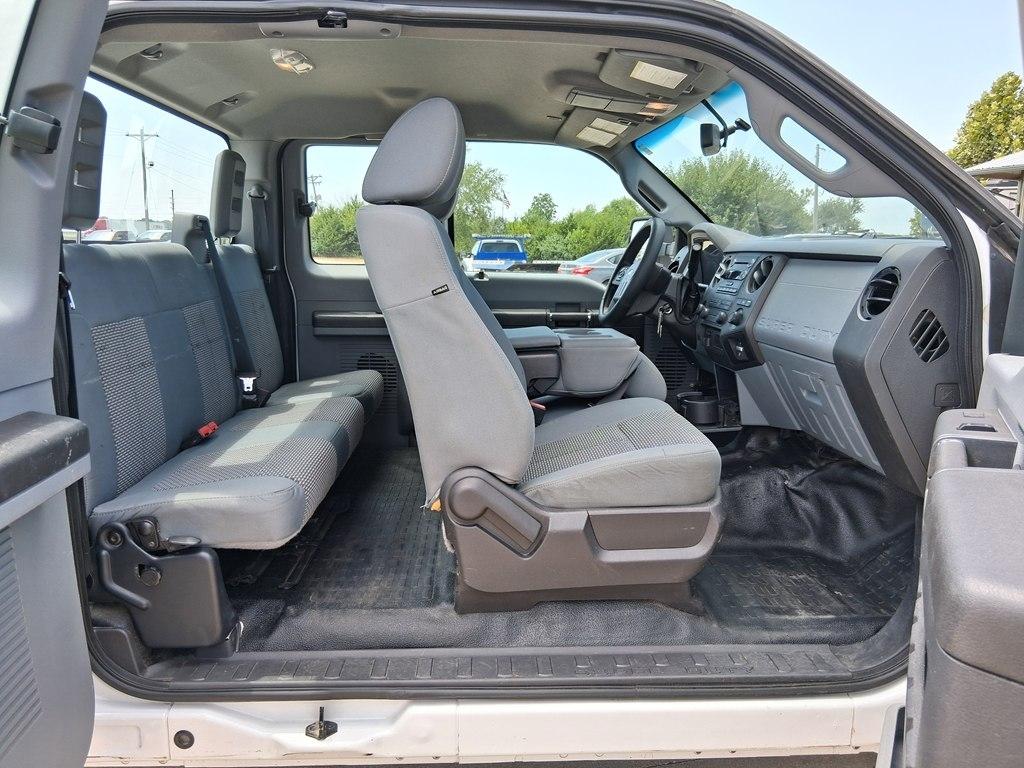 Ford Super Duty F-250 SRW 4WD SuperCab 142" Lariat 2016