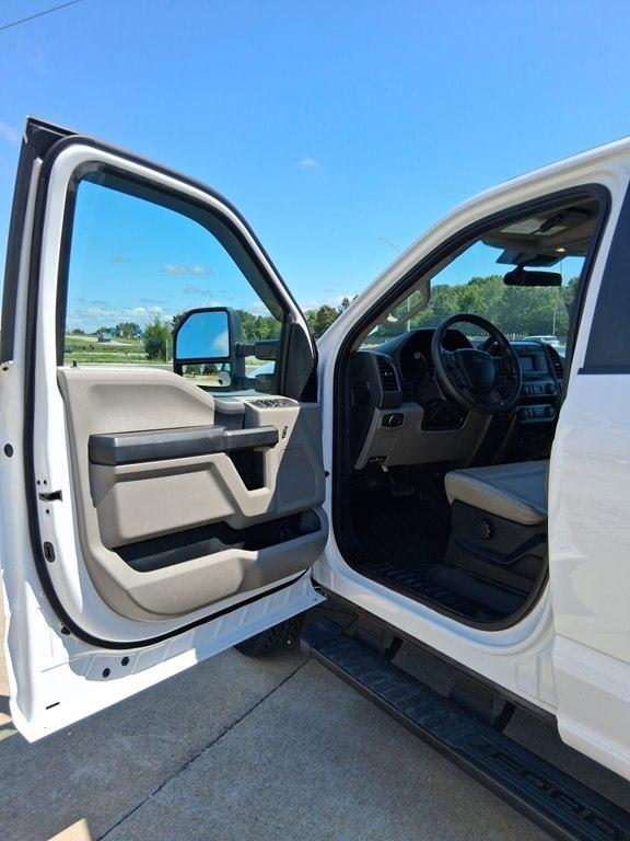 Ford Super Duty F-250 SRW King Ranch 4WD Crew Cab 8' Box 2021