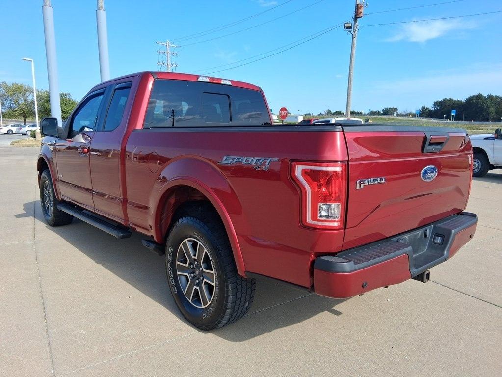 Ford F-150 4WD SuperCab 163" Lariat w/HD Payload Pkg 2015