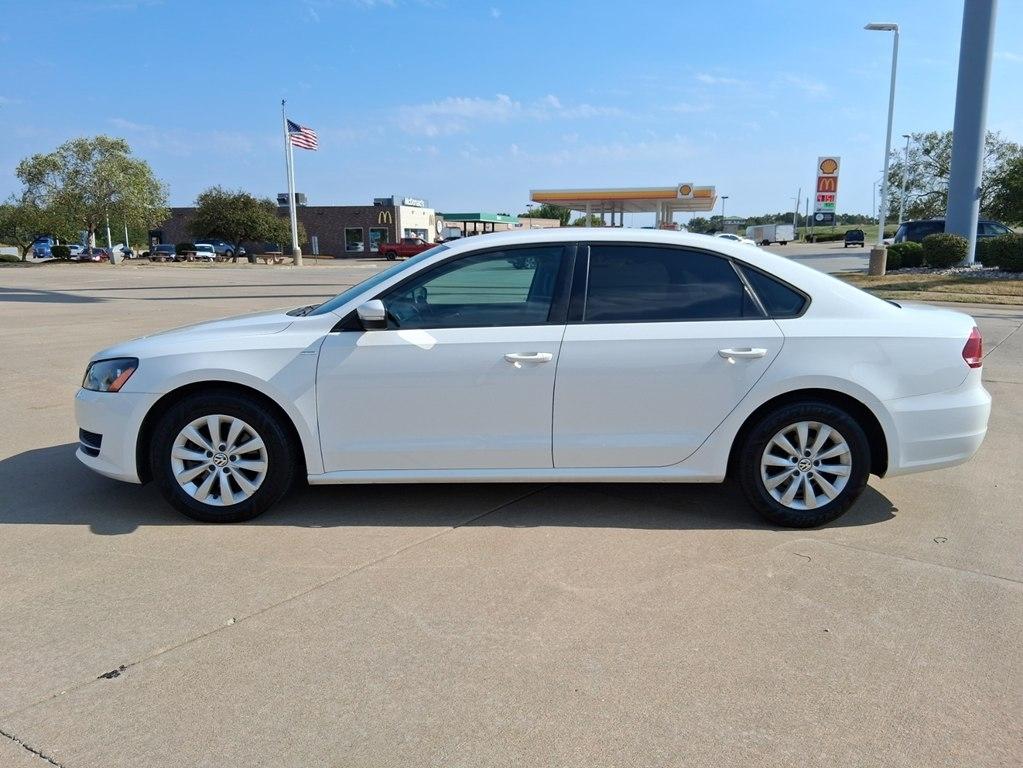 Volkswagen Passat 4dr Sdn 1.8T Auto Wolfsburg Ed PZEV 2014
