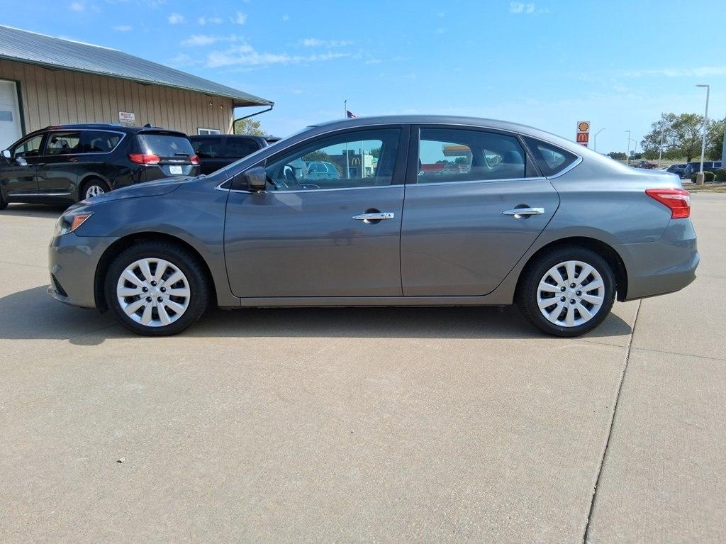 Nissan Sentra 4dr Sdn I4 CVT SV 2016