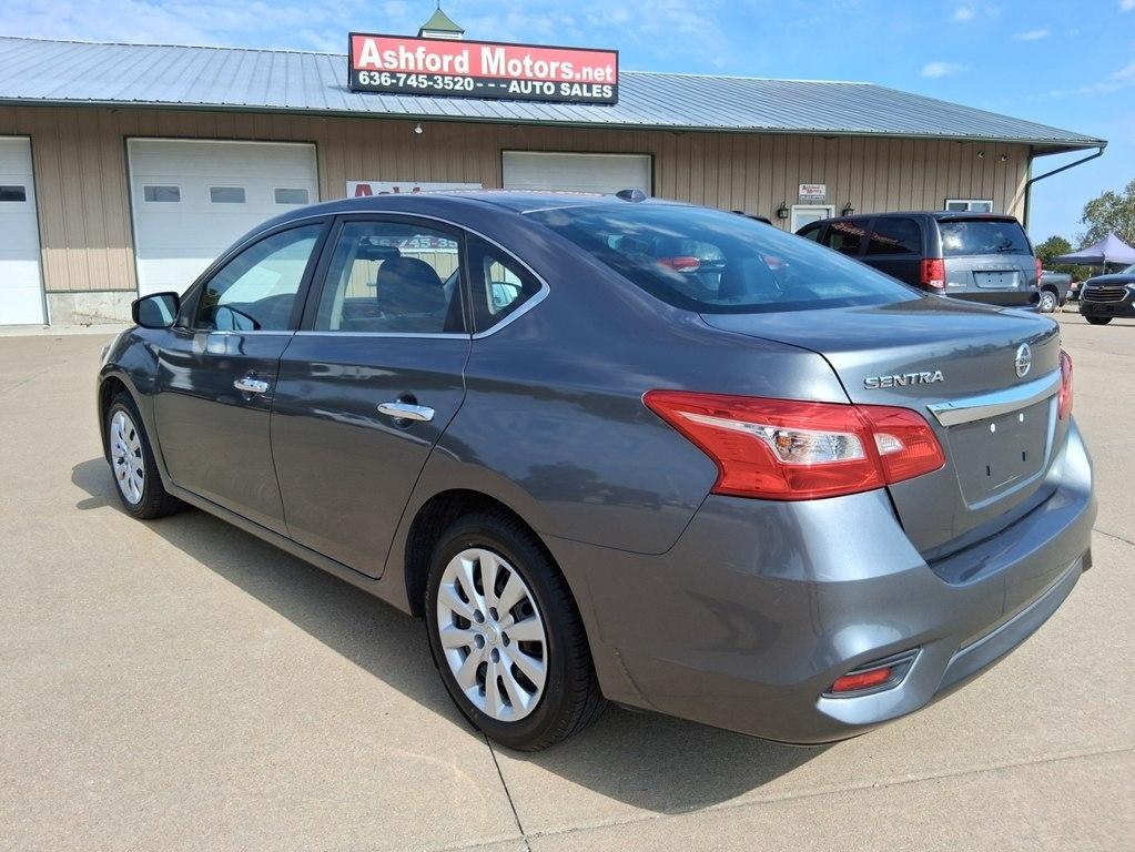 Nissan Sentra 4dr Sdn I4 CVT SV 2016