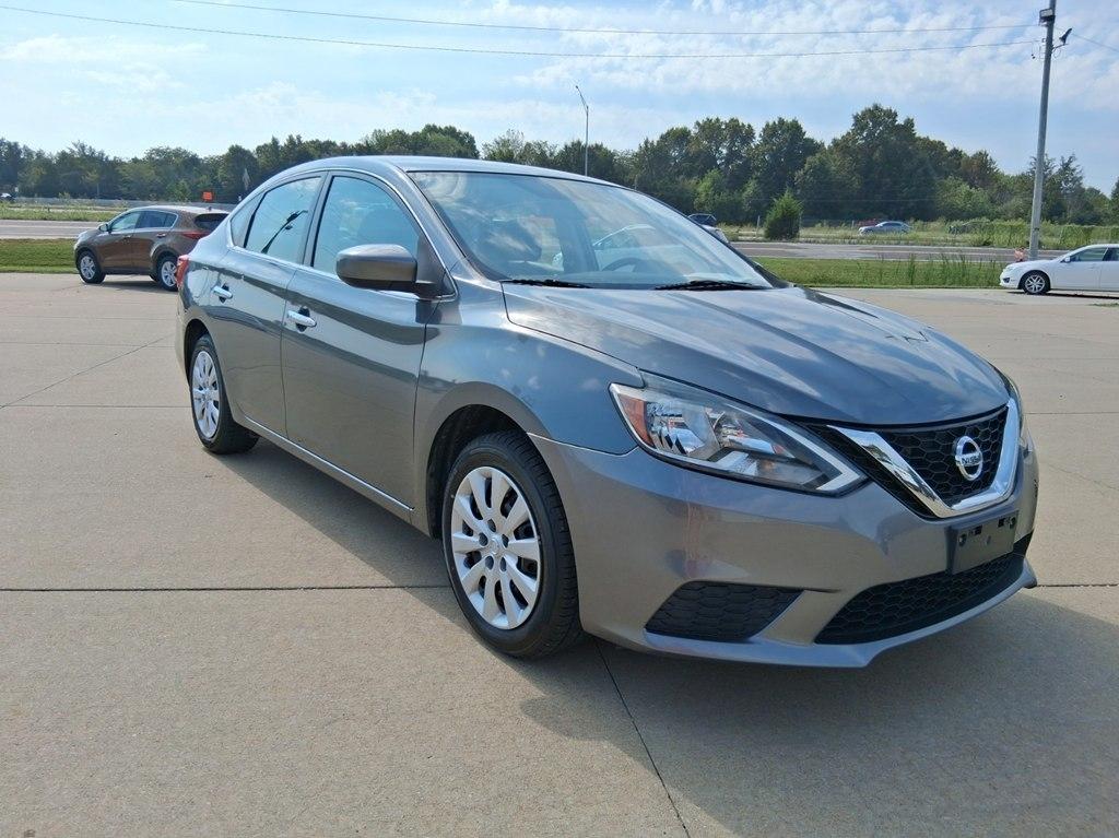 Nissan Sentra 4dr Sdn I4 CVT SV 2016