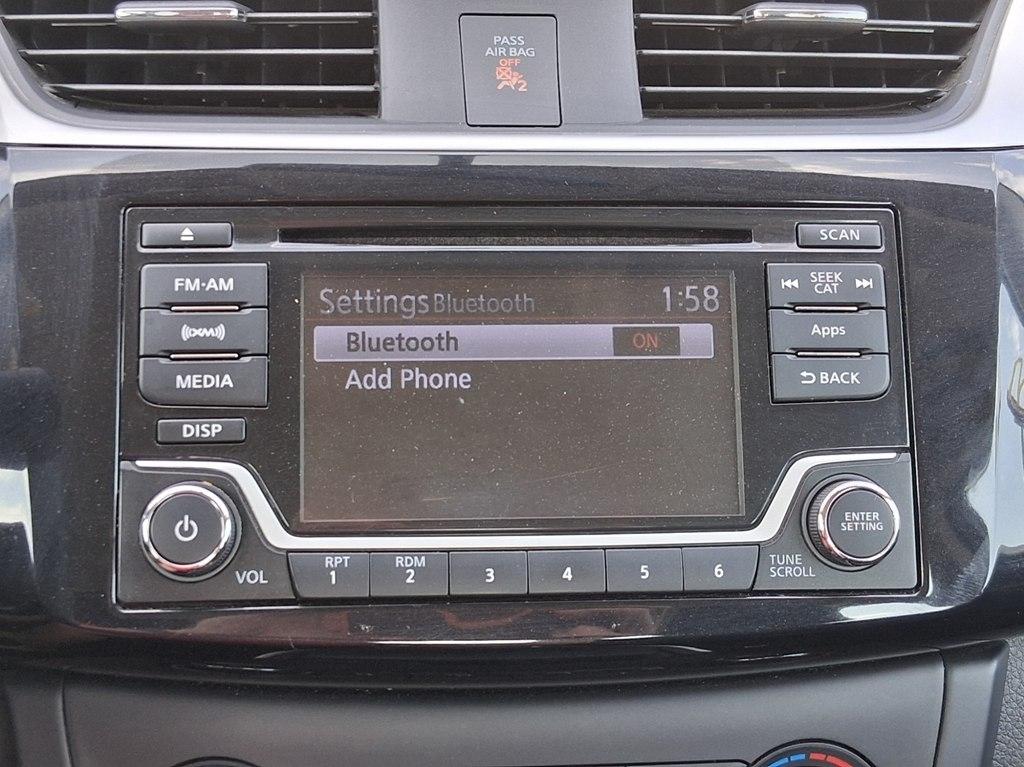 Nissan Sentra 4dr Sdn I4 CVT SV 2016