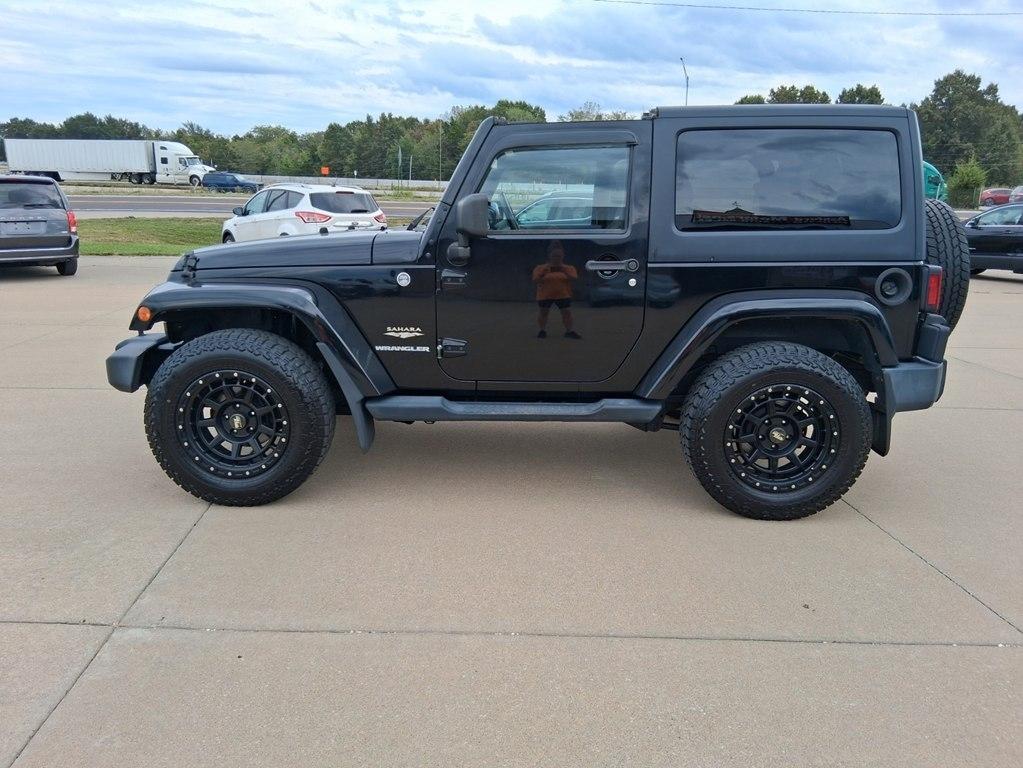 Jeep Wrangler 4WD 2dr Sahara 2015