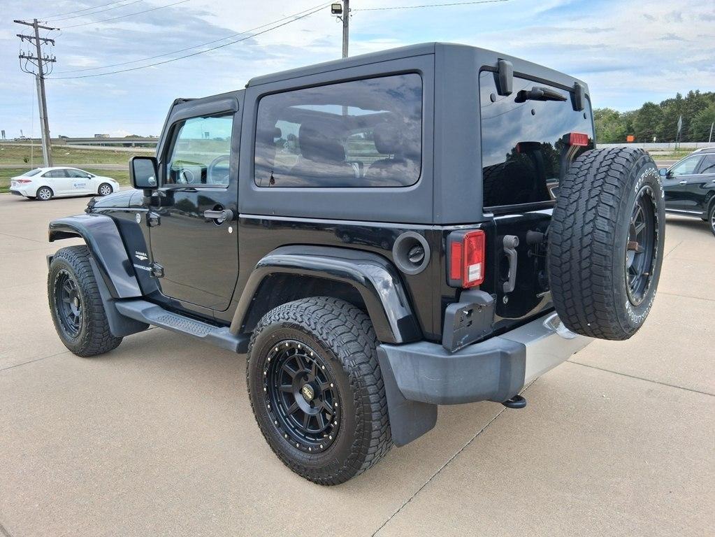 Jeep Wrangler 4WD 2dr Sahara 2015