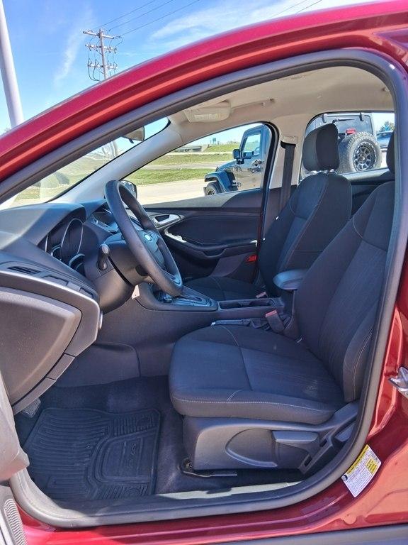 Ford Focus 4dr Sdn SE 2015