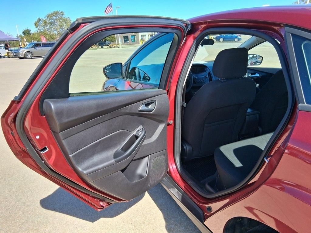 Ford Focus 4dr Sdn SE 2015