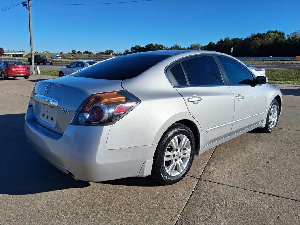 Nissan Altima 4dr Sdn I4 CVT 2.5 S 2012
