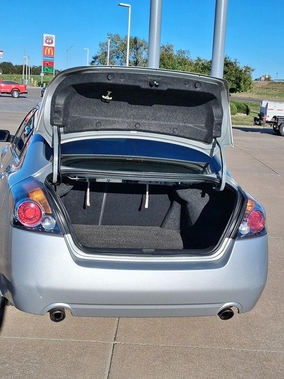 Nissan Altima 4dr Sdn I4 CVT 2.5 S 2012