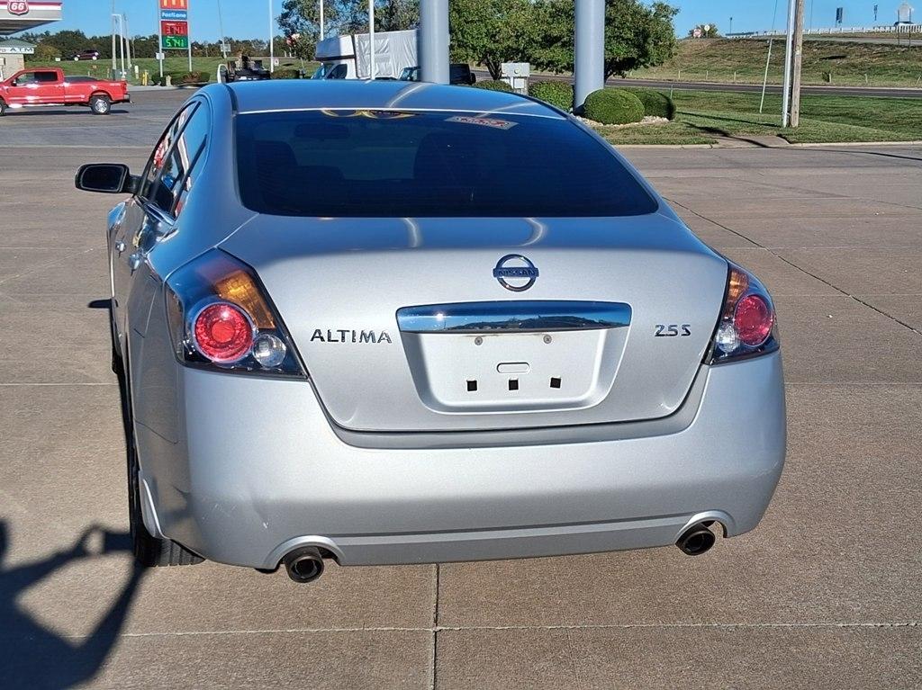 Nissan Altima 4dr Sdn I4 CVT 2.5 S 2012
