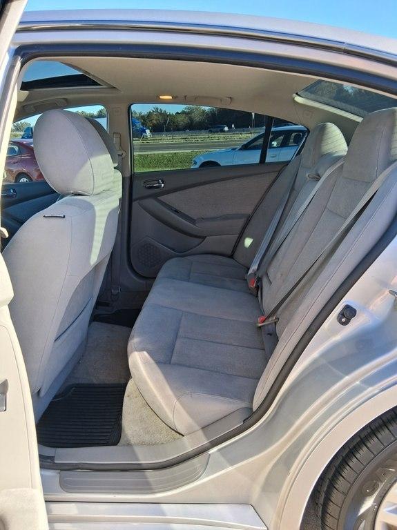 Nissan Altima 4dr Sdn I4 CVT 2.5 S 2012
