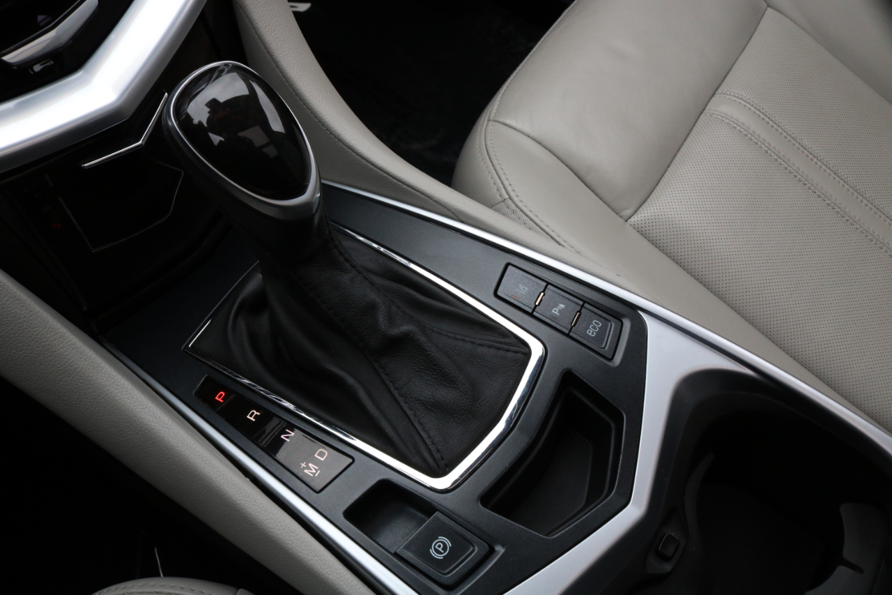 Cadillac SRX Luxury 2015