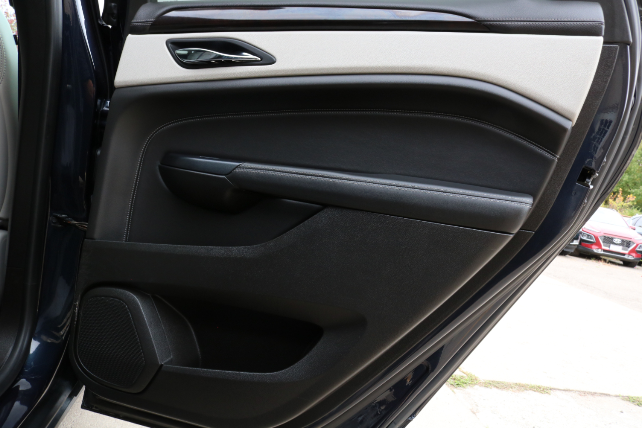 Cadillac SRX Luxury 2015