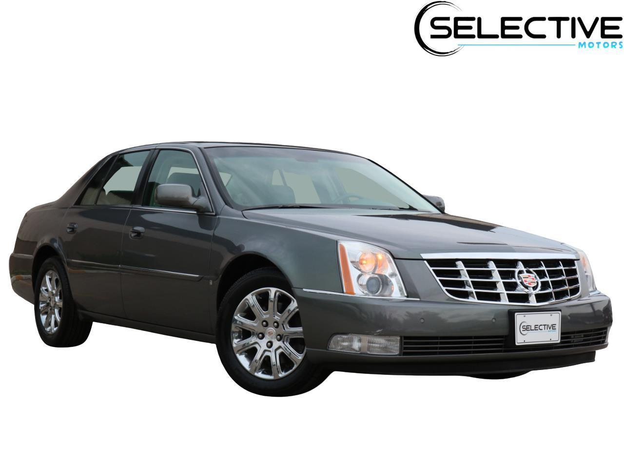 2008 Cadillac DTS's photo